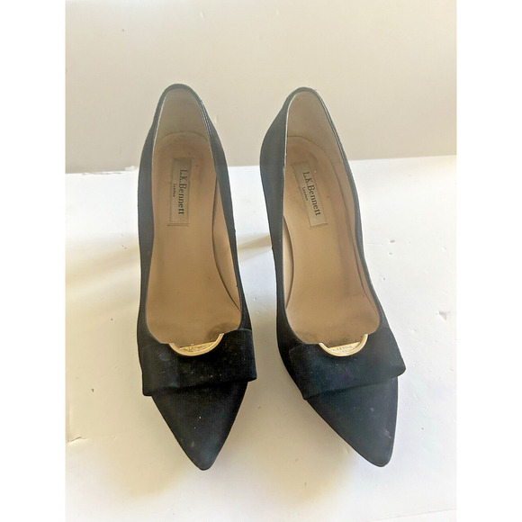 L.K. BENNETT Black Suede Court Shoes Pumps Bow Detail Size 38.5 US 7.5 Beautiful - Picture 1 of 12